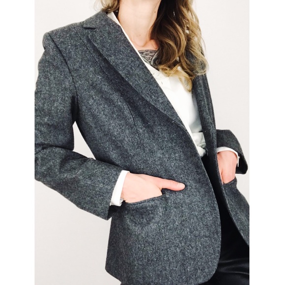 Vintage ✨ Single Breasted Wool Blazer - Picture 7 of 13
